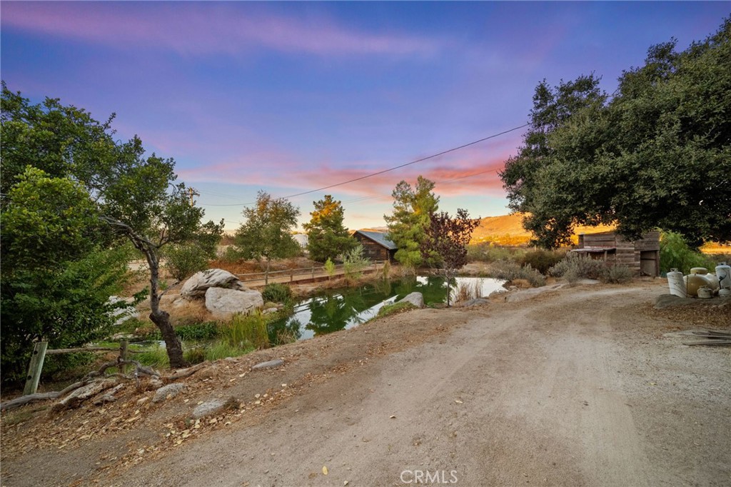 main property photo 28
