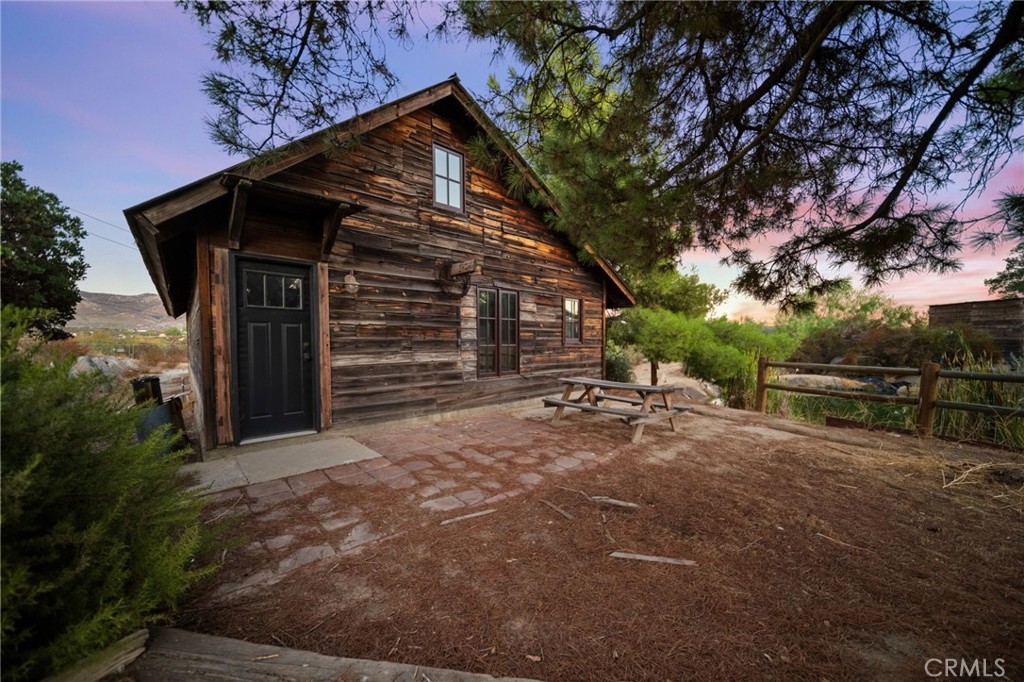 main property photo 29