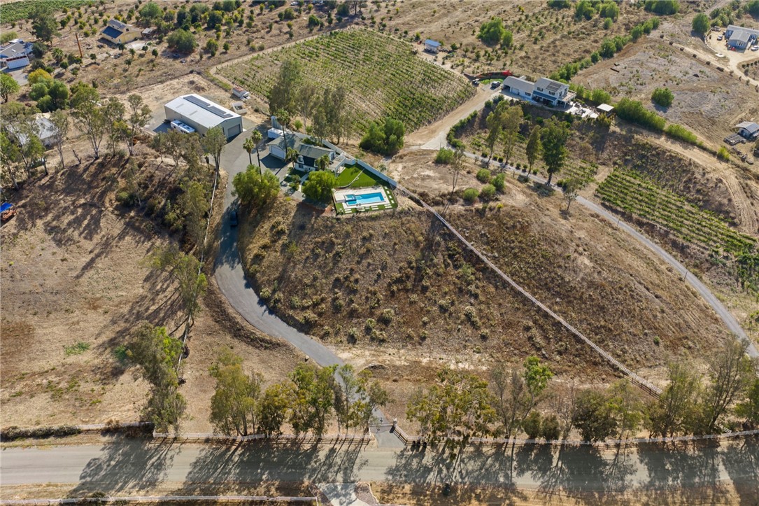 main property photo 9