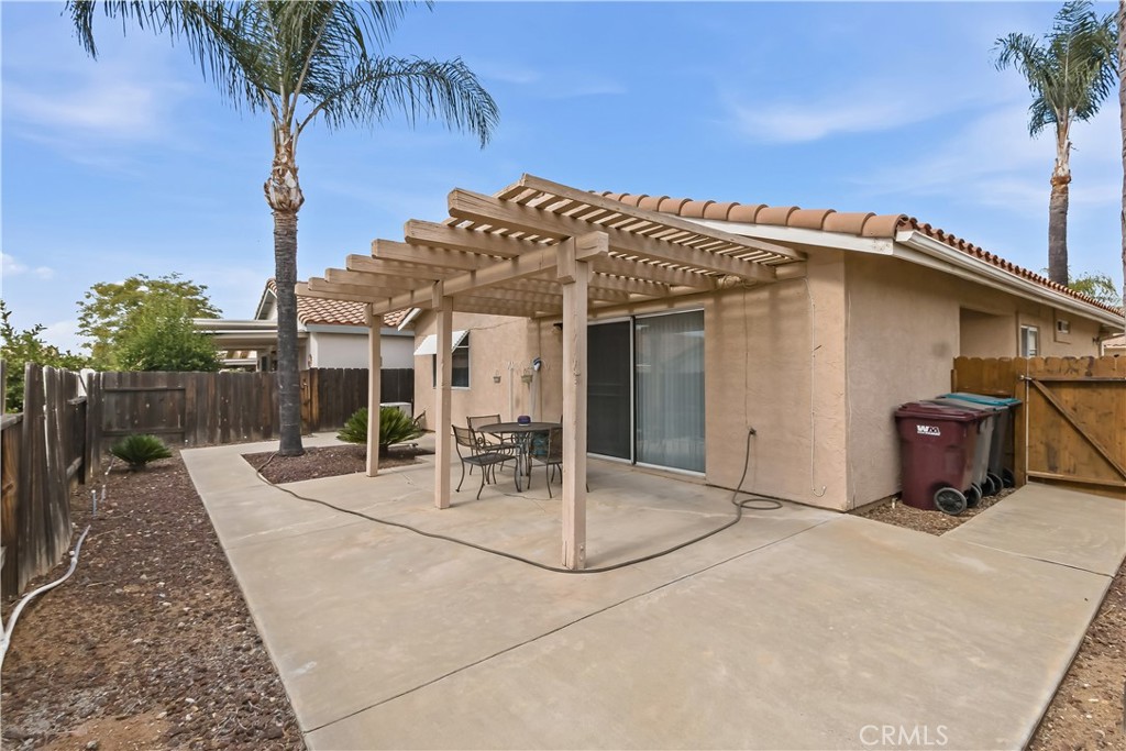 main property photo 15