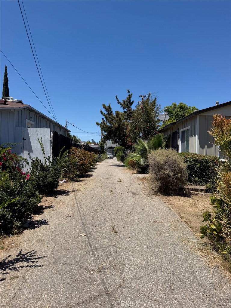 main property photo 8