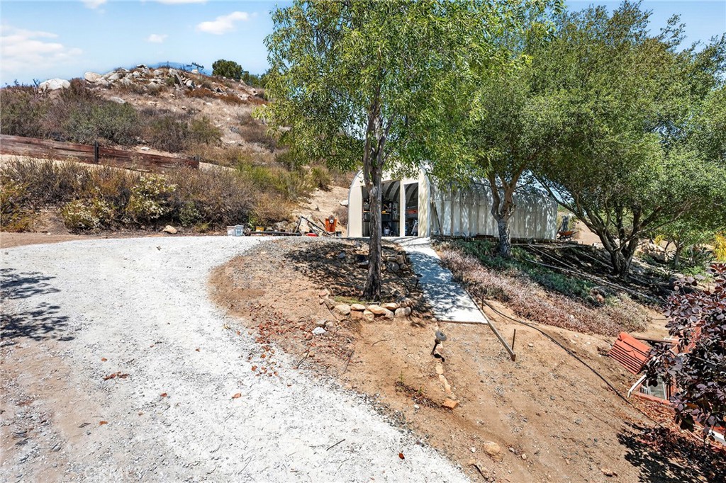 main property photo 40