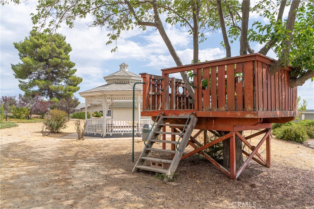 main property photo 41