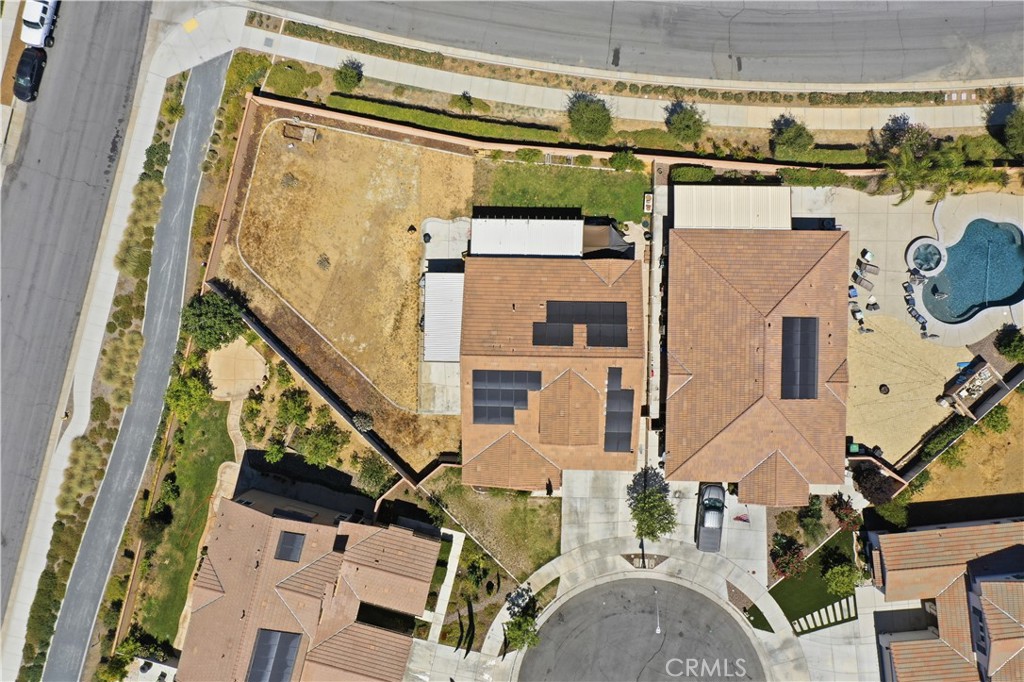 main property photo 17