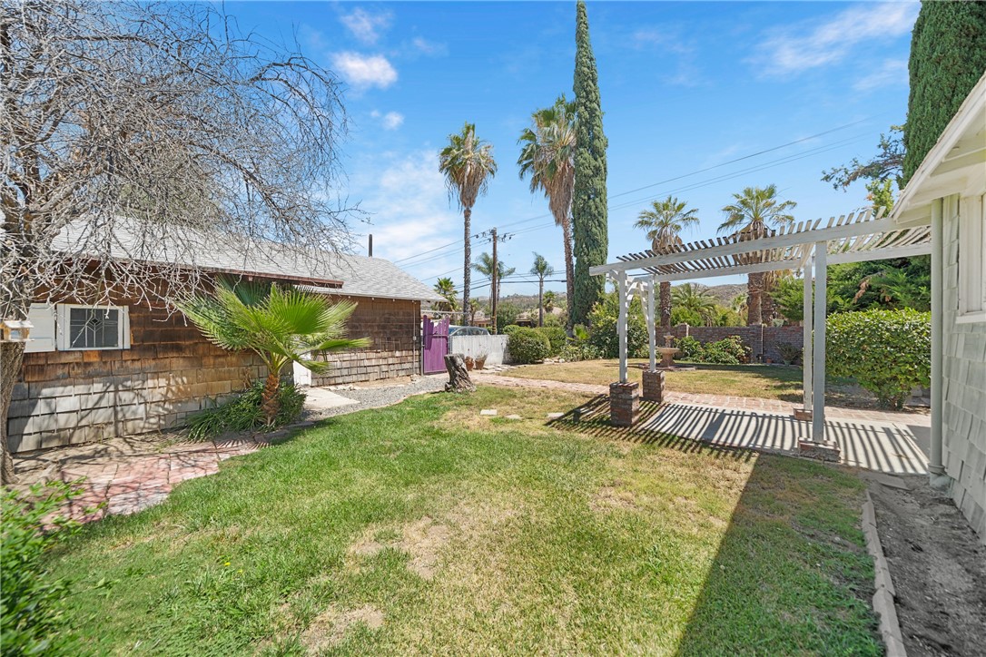 main property photo 38