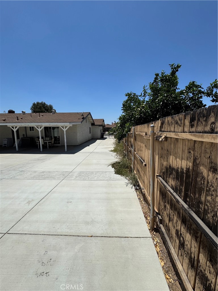 main property photo 10
