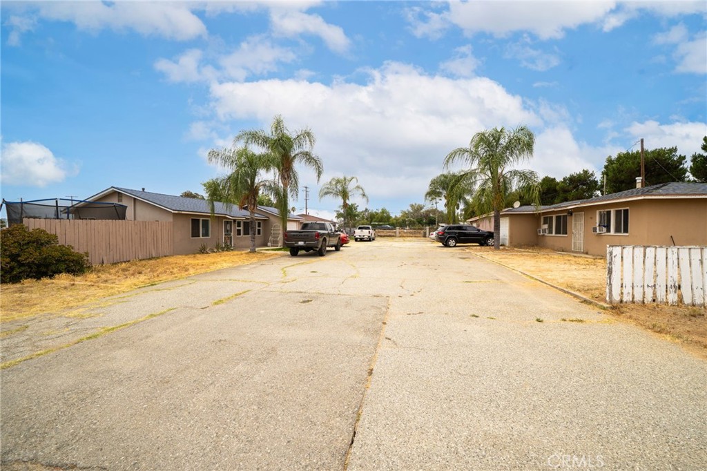 main property photo 14