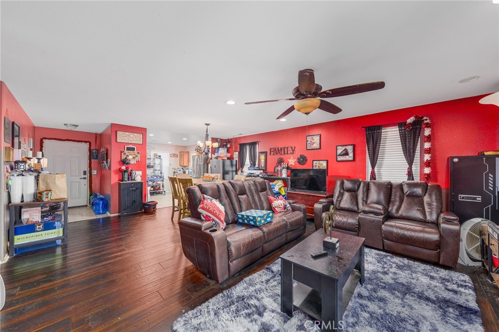 main property photo 9