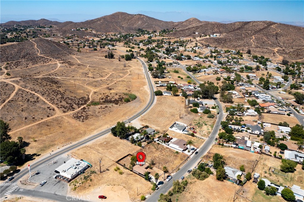 main property photo 30