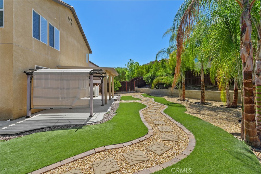 main property photo 45