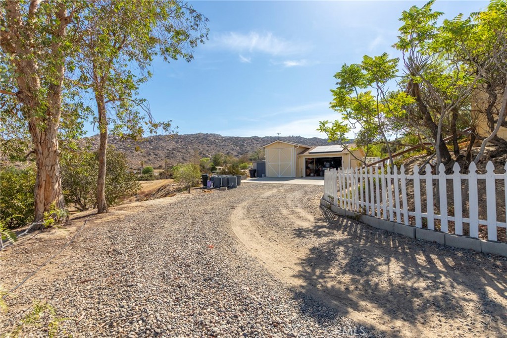 main property photo 33