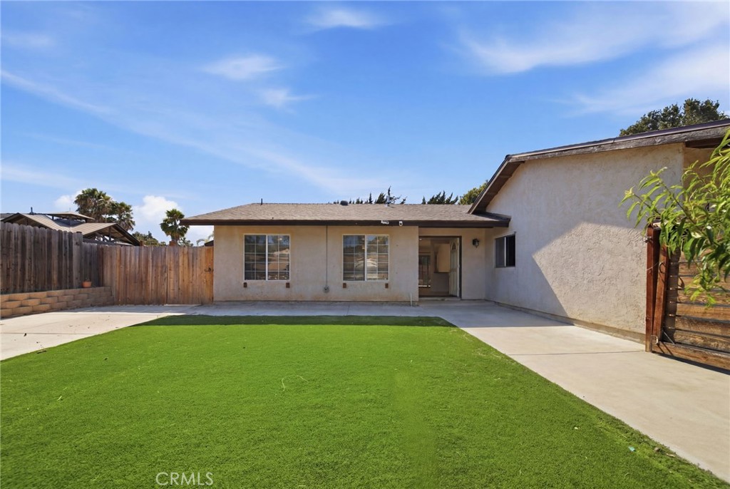 main property photo 10