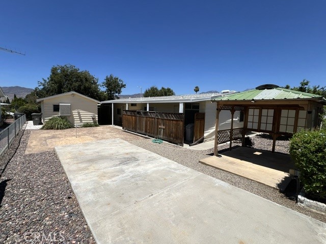 main property photo 14