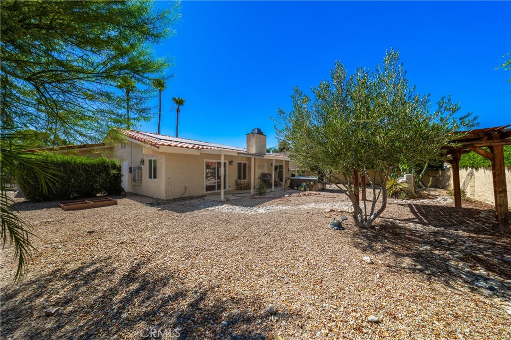 main property photo 24