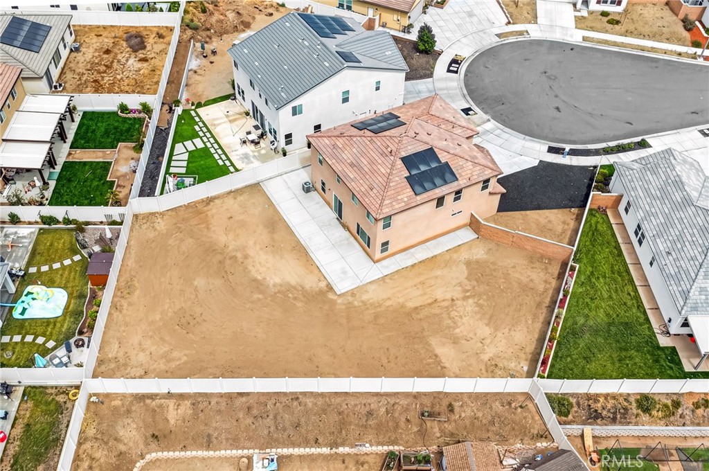 main property photo 54
