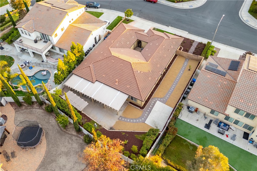 main property photo 37
