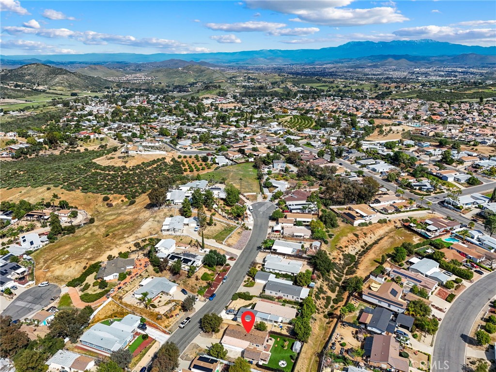 main property photo 33