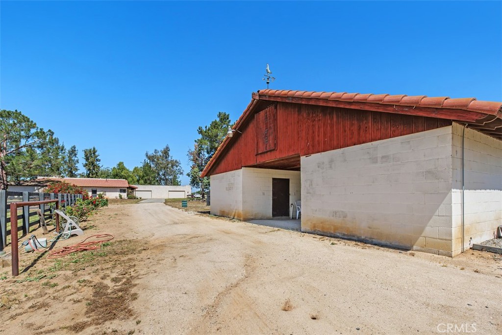 main property photo 22