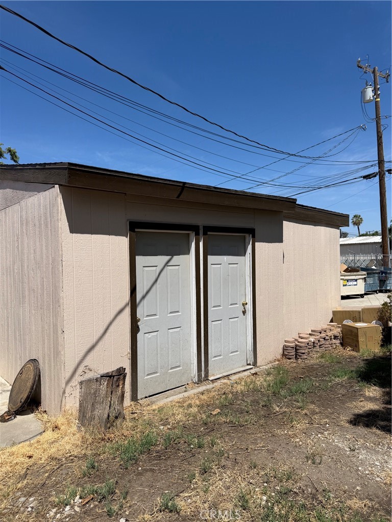 main property photo 12