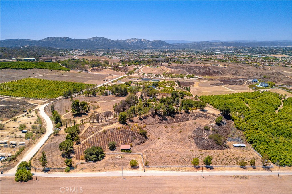 main property photo 40