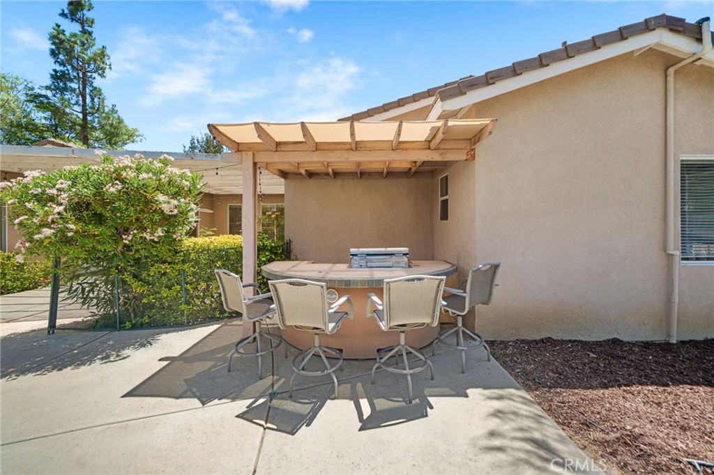main property photo 50