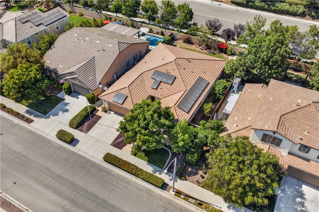 main property photo 50