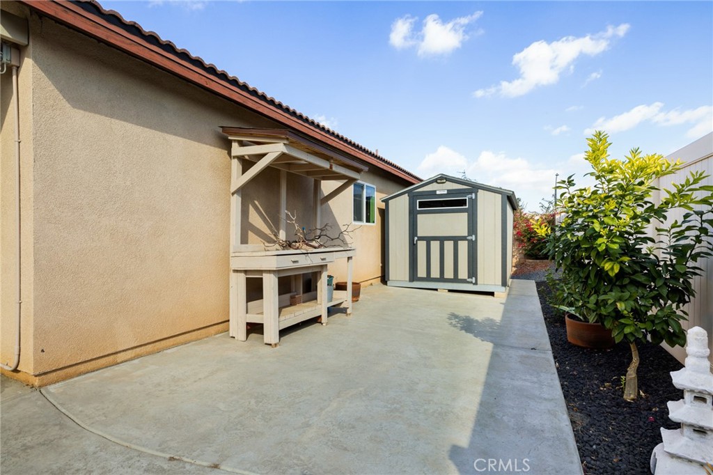 main property photo 29