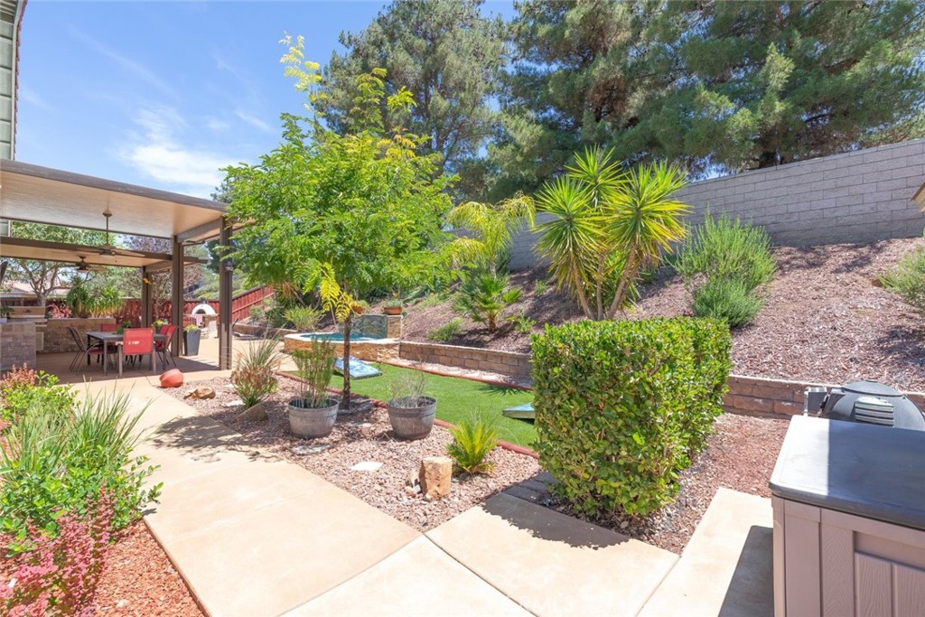 main property photo 28