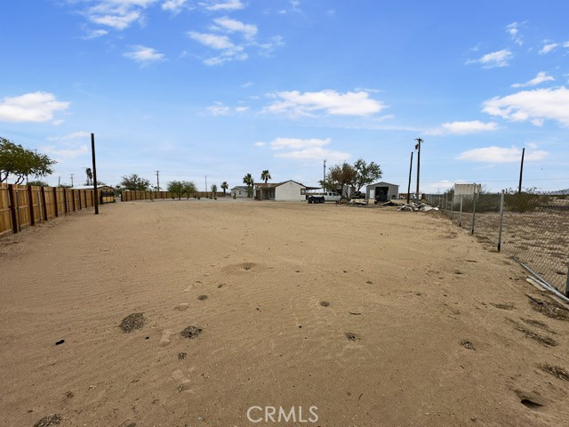 main property photo 23