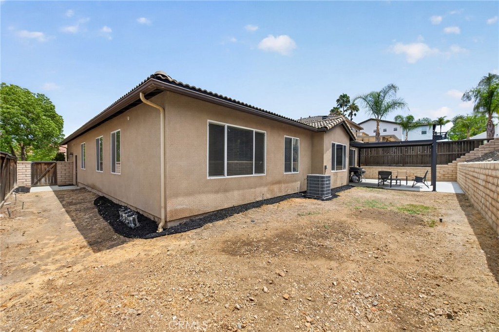 main property photo 43