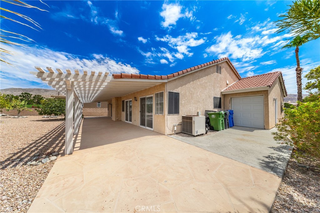 main property photo 25