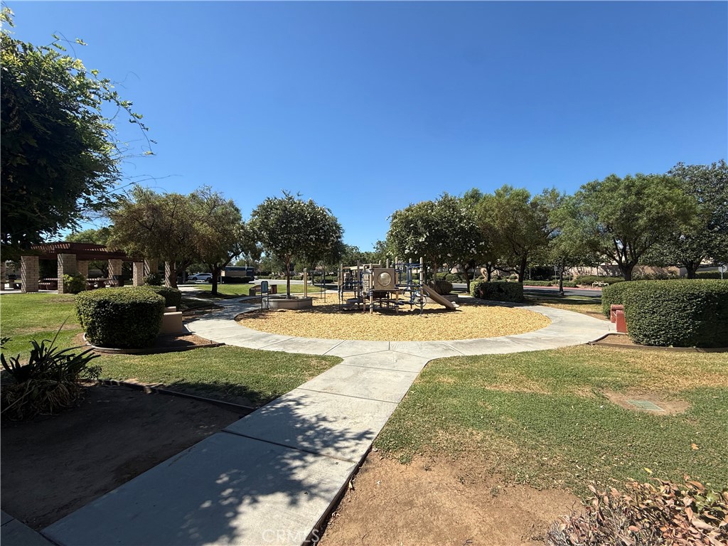 main property photo 40