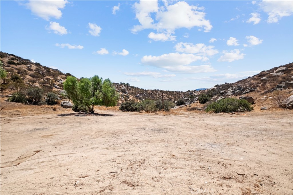 main property photo 41