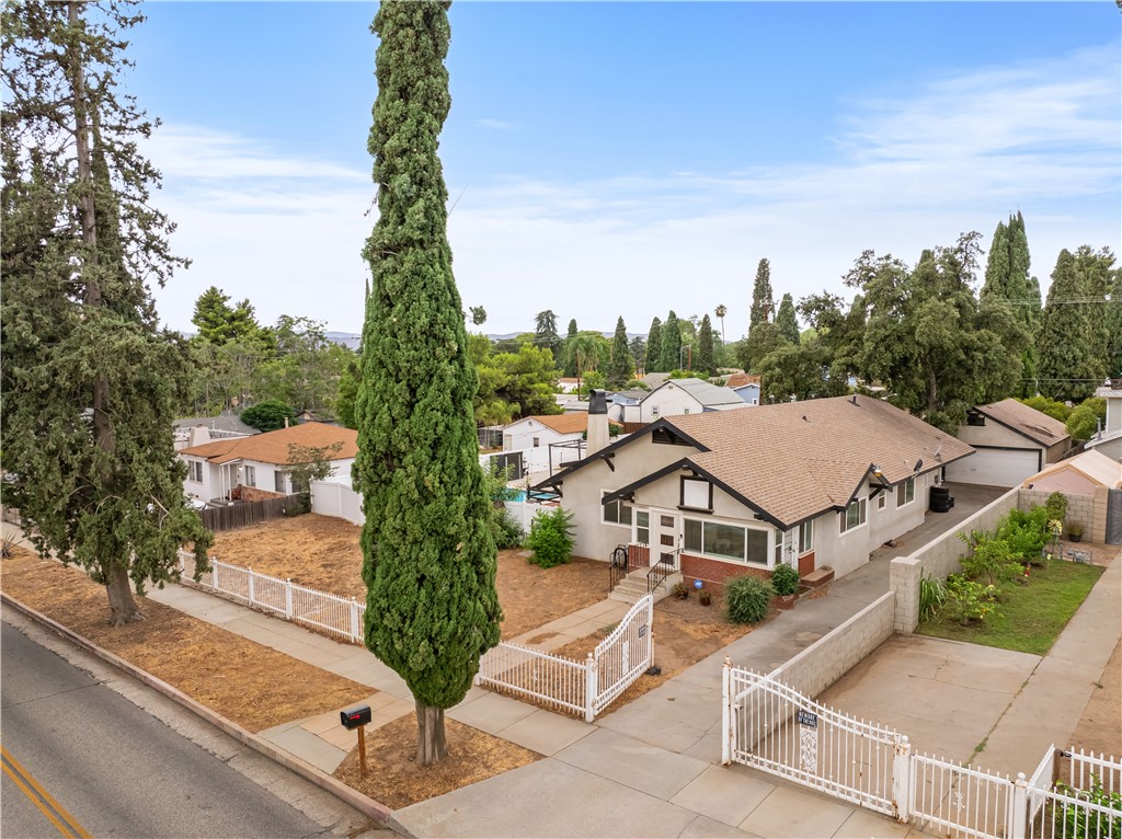 main property photo 49