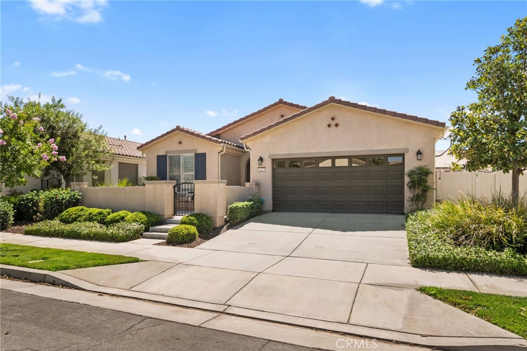 main property photo 10