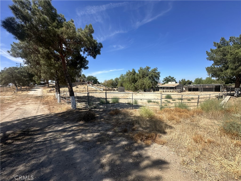 main property photo 30