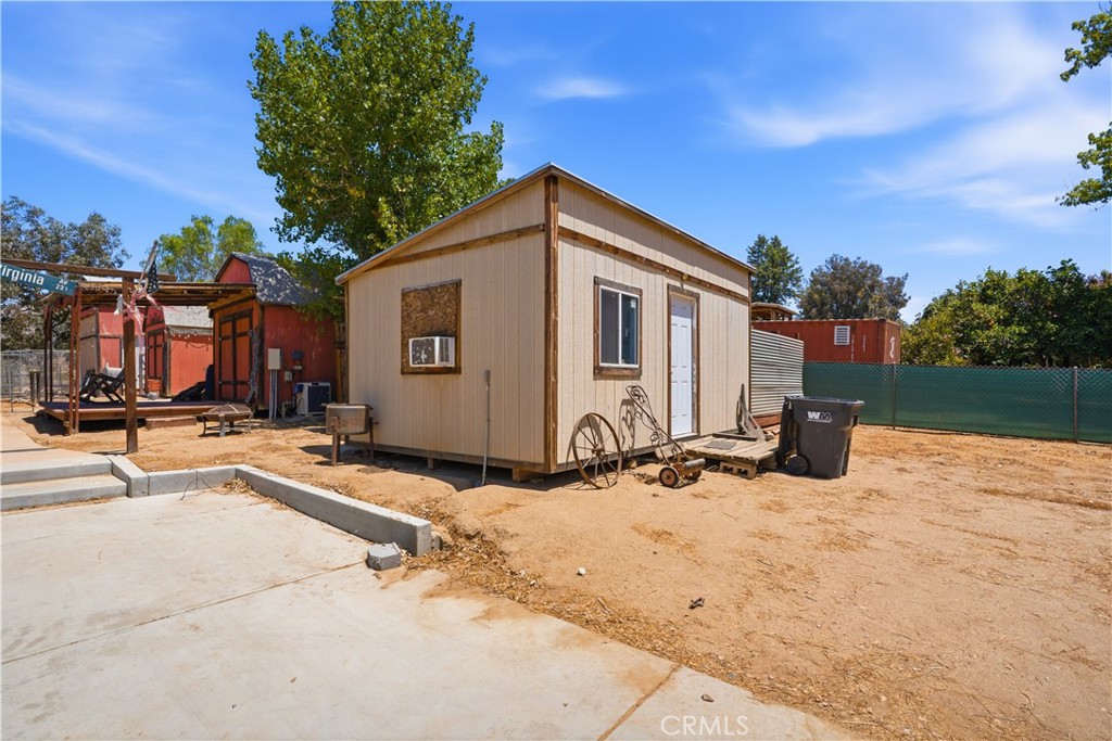 main property photo 13