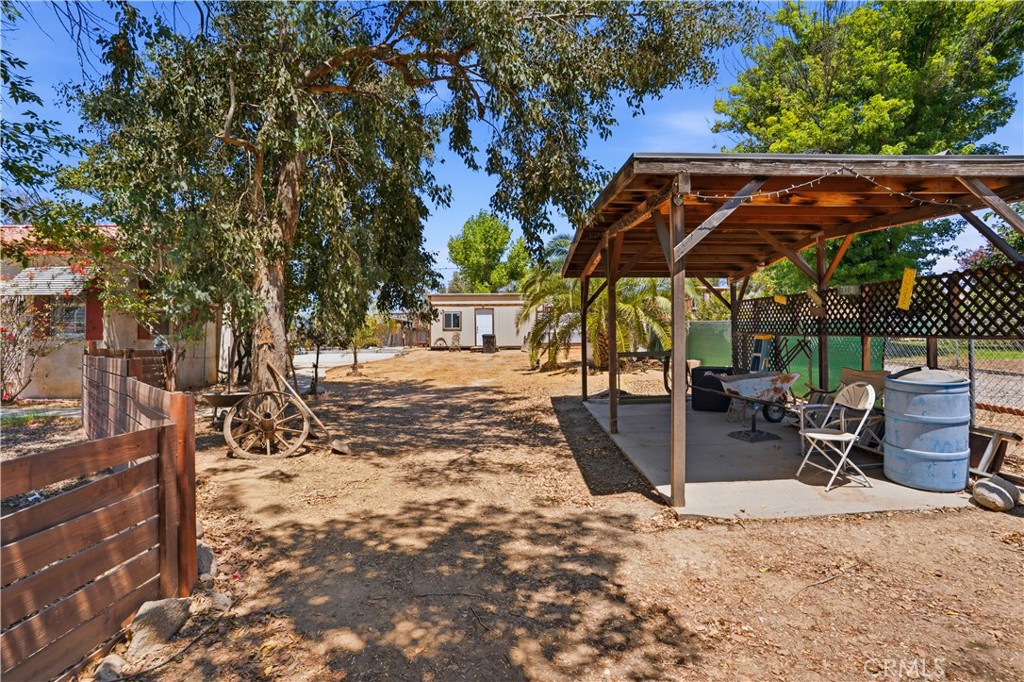 main property photo 14