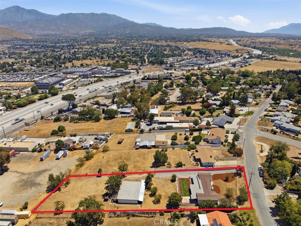 main property photo 47