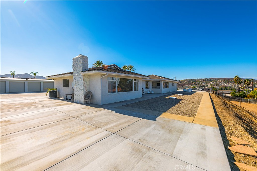 main property photo 33