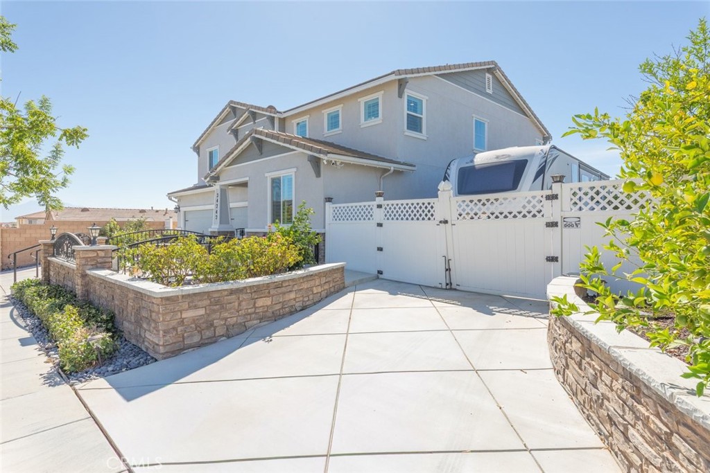main property photo 7