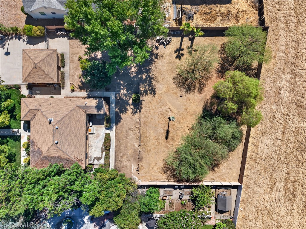 main property photo 58