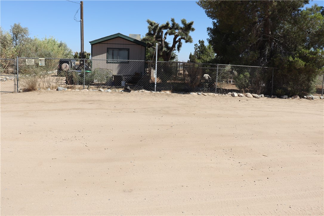 main property photo 6
