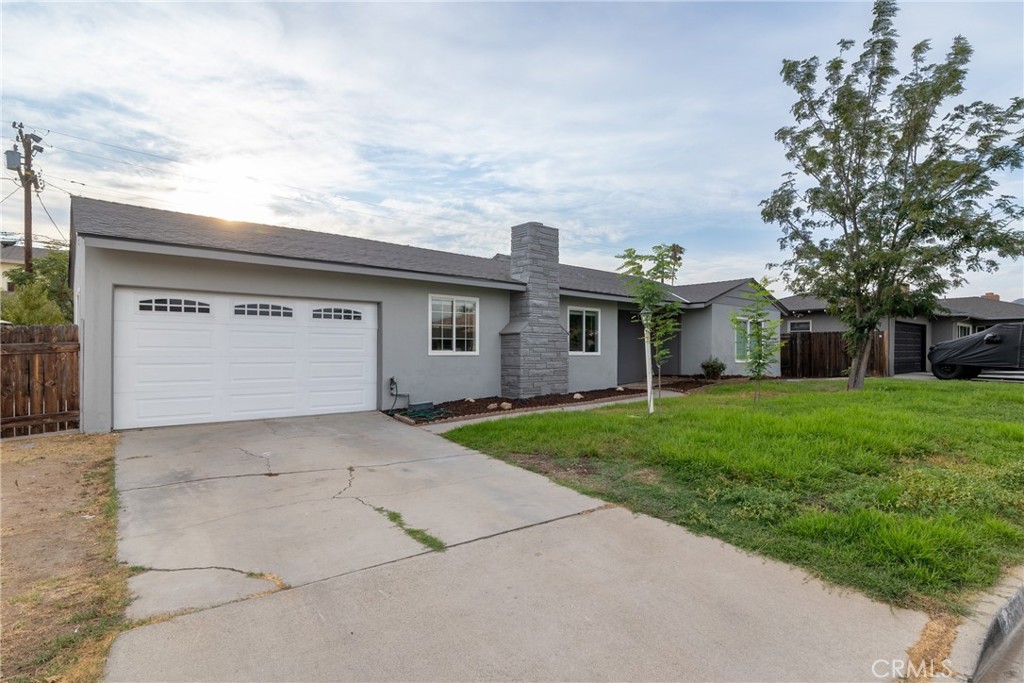 main property photo 28