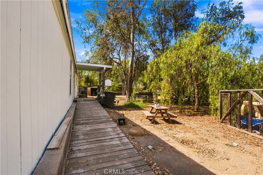 main property photo 25