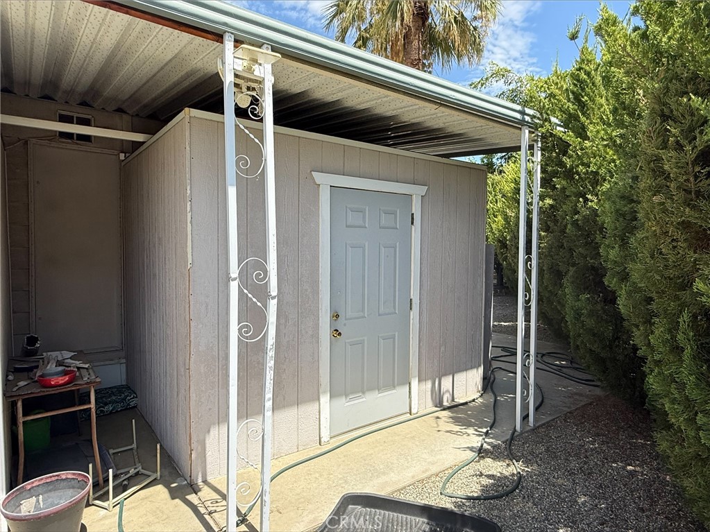 main property photo 10