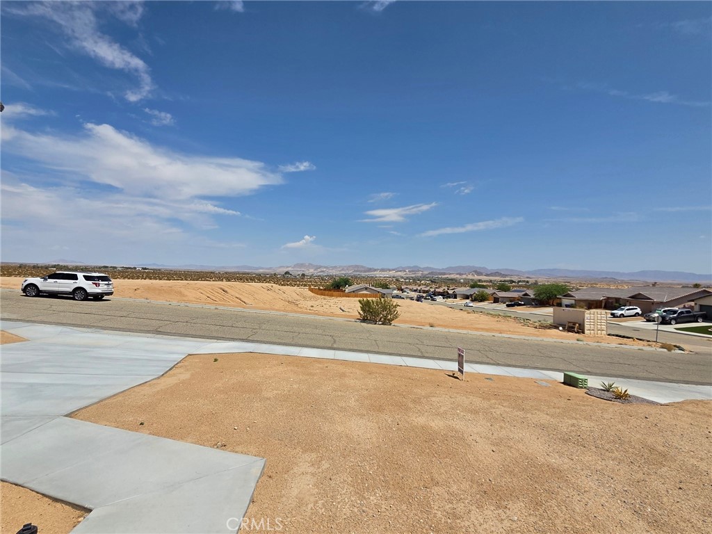 main property photo 40