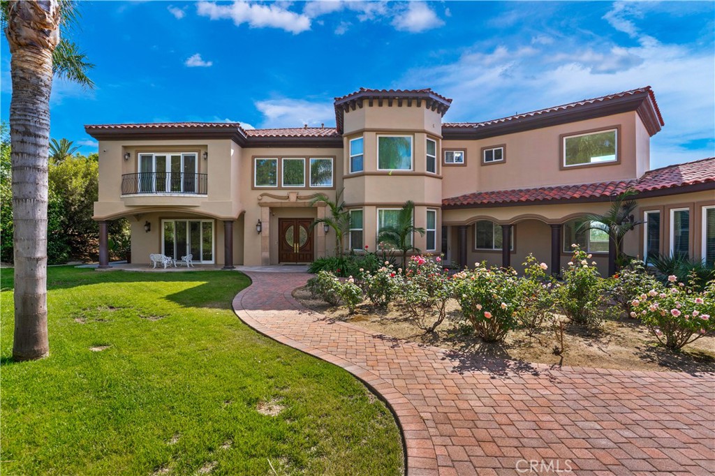 main property photo 17