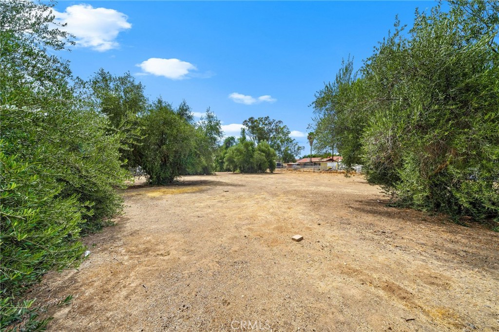main property photo 46