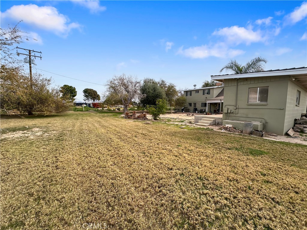 main property photo 23